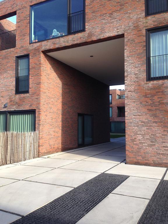 Voeten In Het Apartamento Ostende